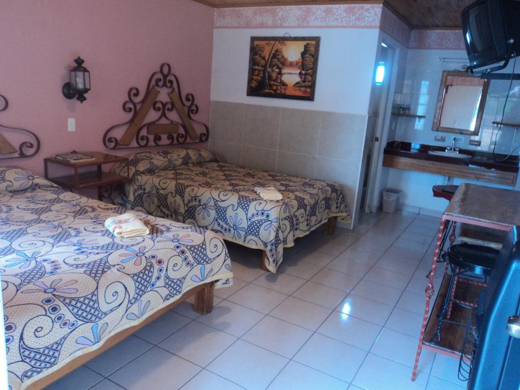Hotel Paraiso Del Bosque Creel Zimmer foto