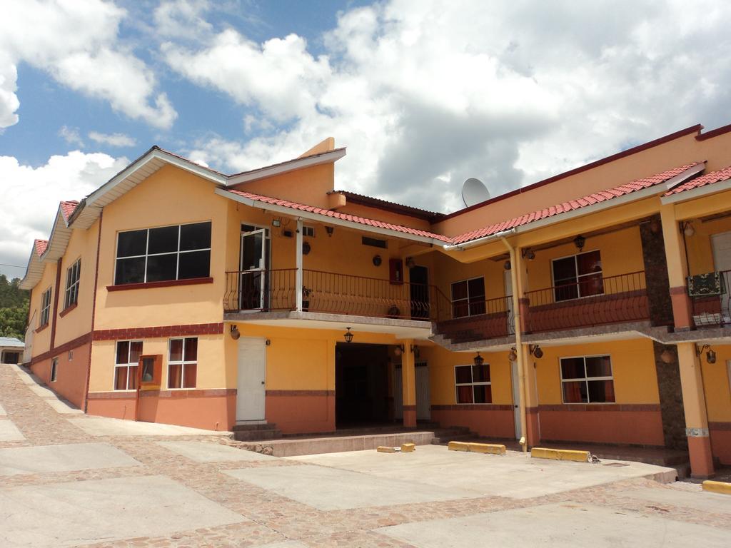 Hotel Paraiso Del Bosque Creel Exterior foto